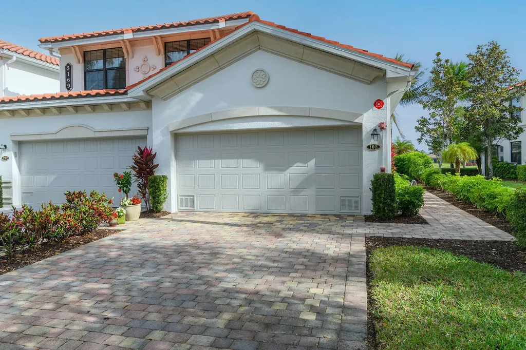 3169 Aviamar Circle Naples FL 34114