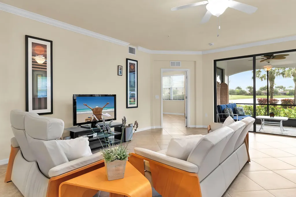 3169 Aviamar Circle Naples FL 34114
