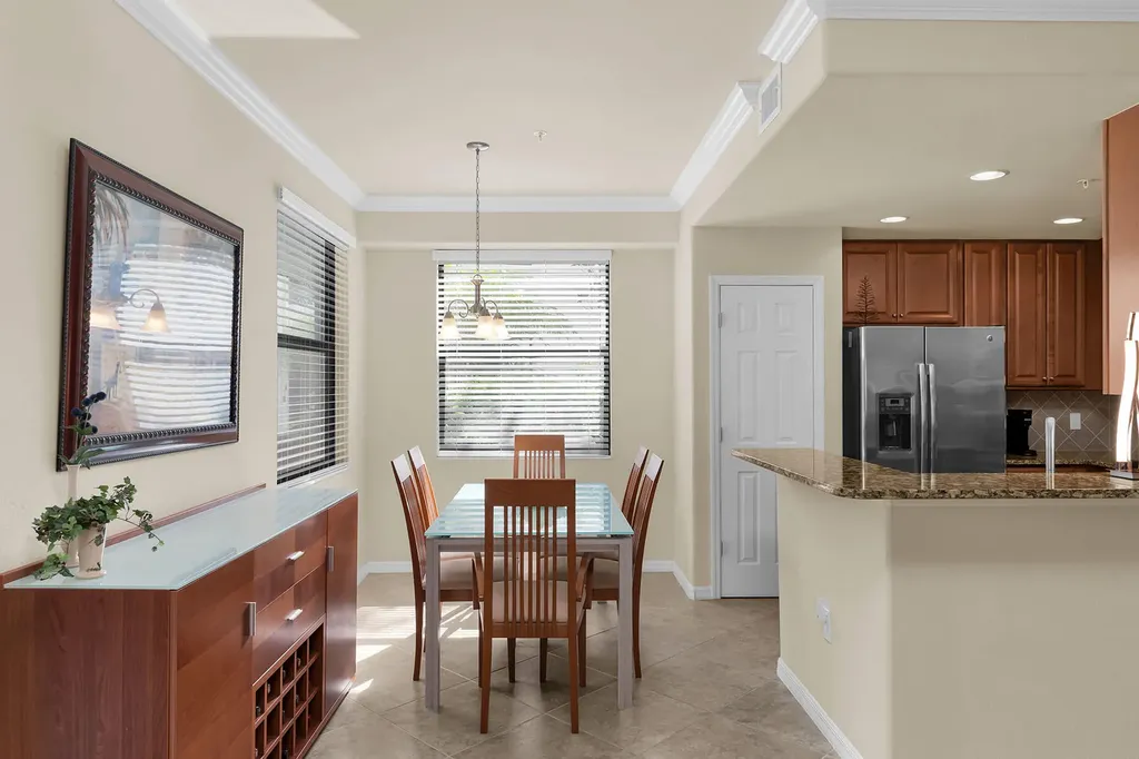 3169 Aviamar Circle Naples FL 34114