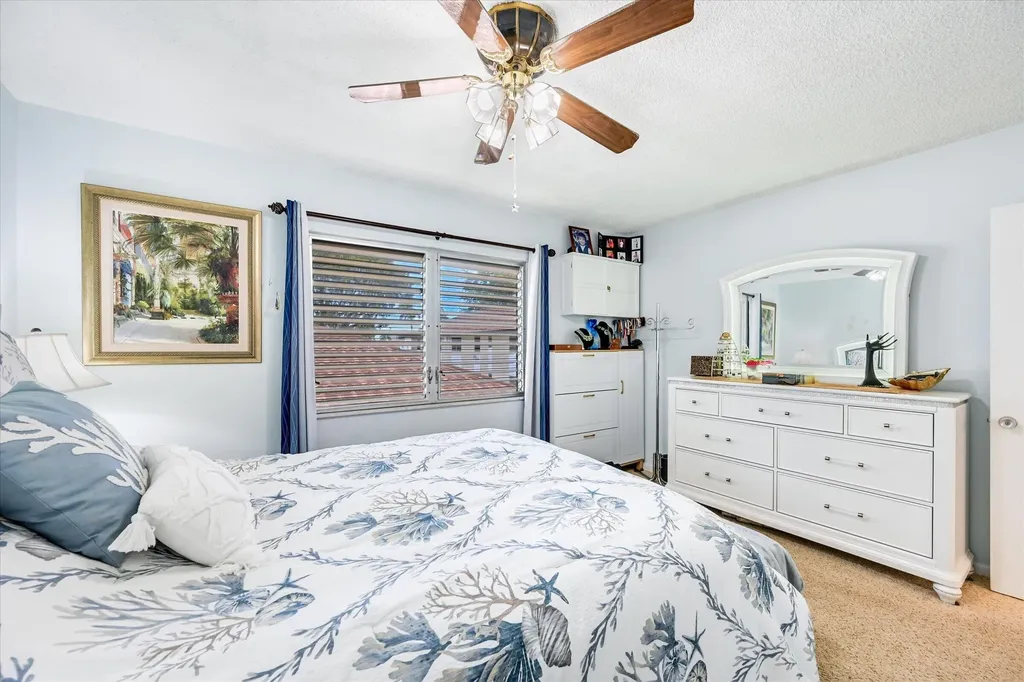 167 N Collier Marco Island FL 34145