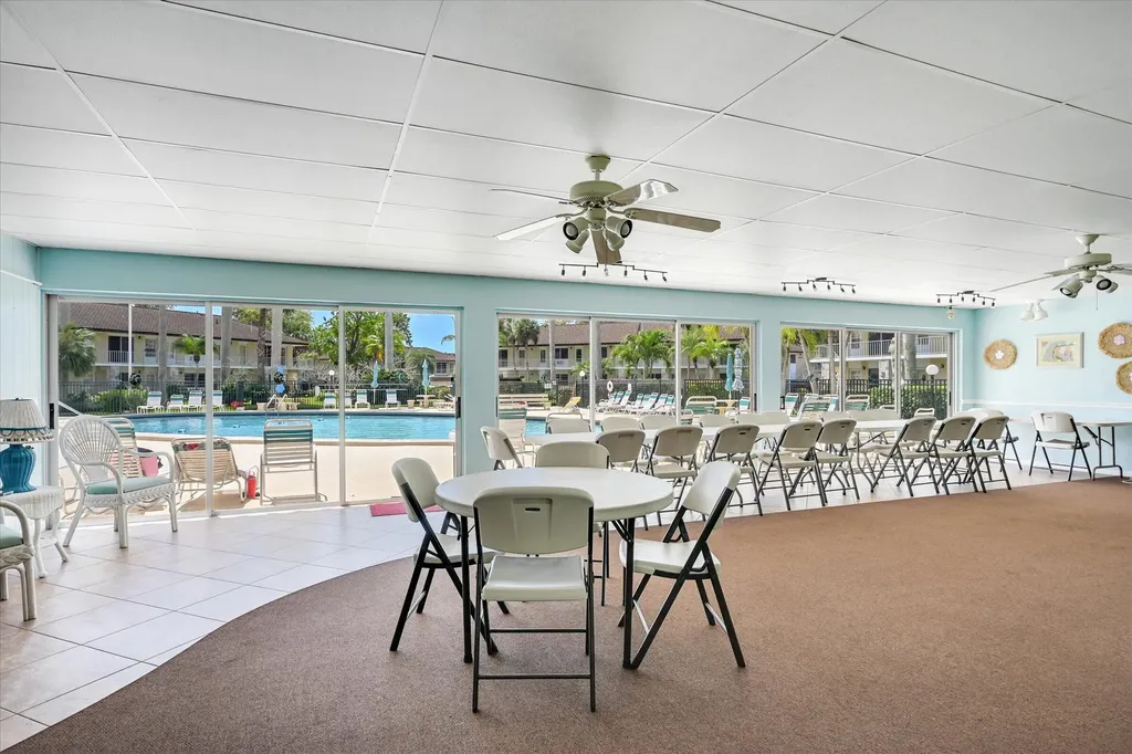 167 N Collier Marco Island FL 34145