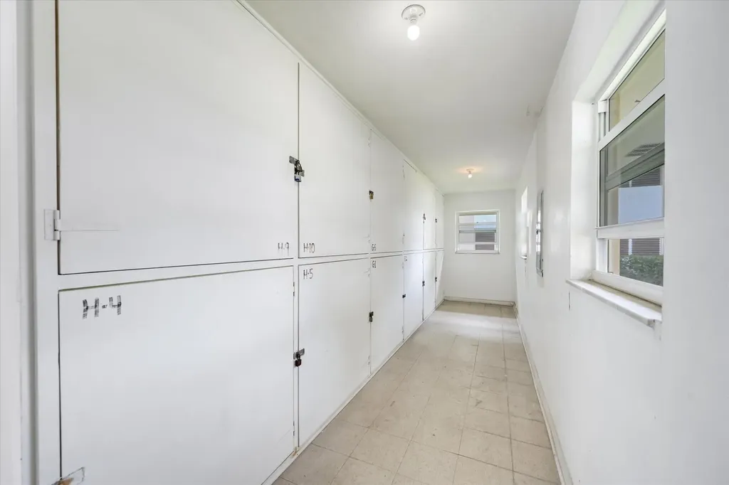 167 N Collier Marco Island FL 34145