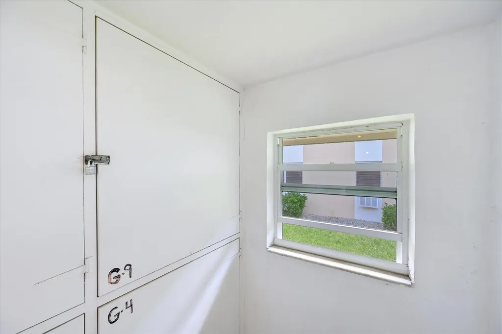 167 N Collier Marco Island FL 34145
