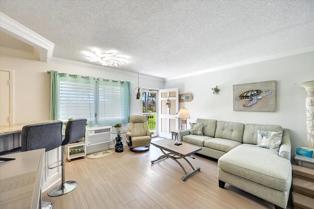 167 N Collier Marco Island FL 34145