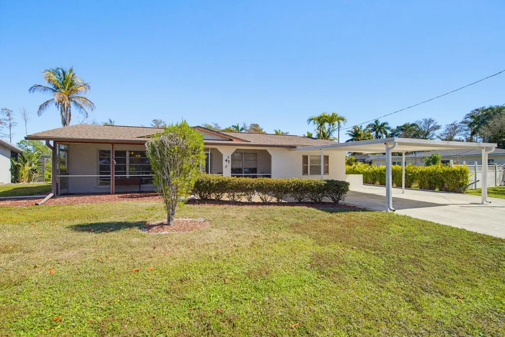 47 Constitution Drive Naples FL 34112