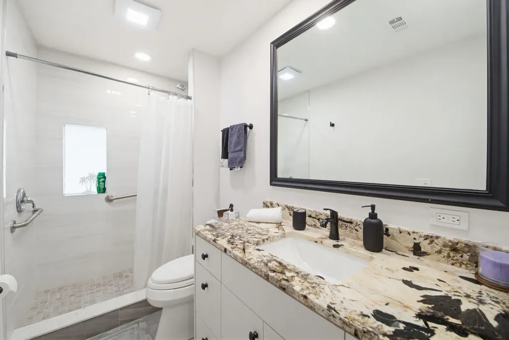 47 Constitution Drive Naples FL 34112