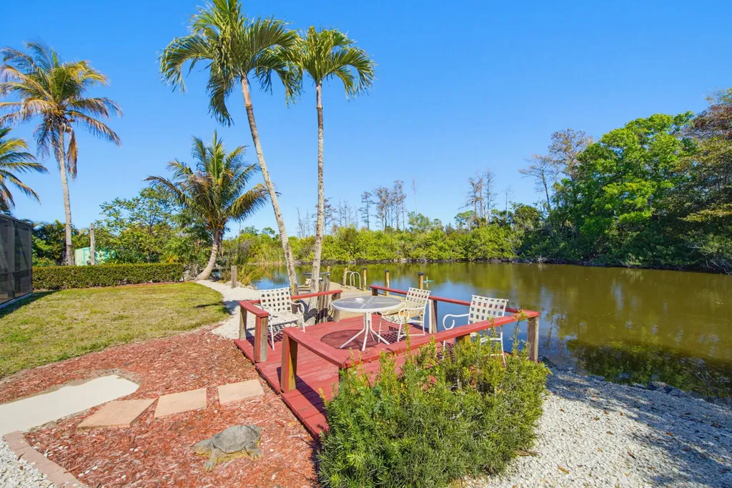 47 Constitution Drive Naples FL 34112