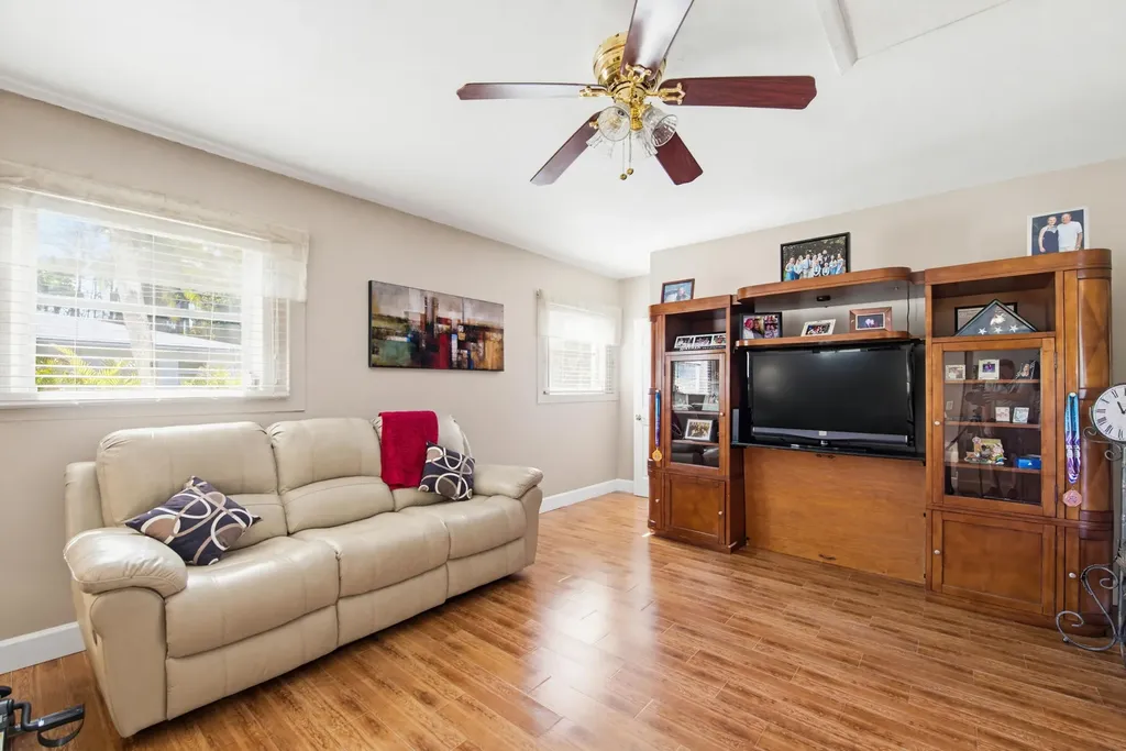 47 Constitution Drive Naples FL 34112