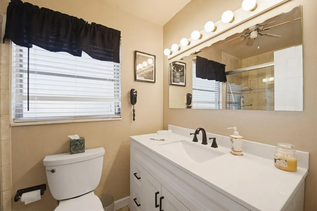 47 Constitution Drive Naples FL 34112