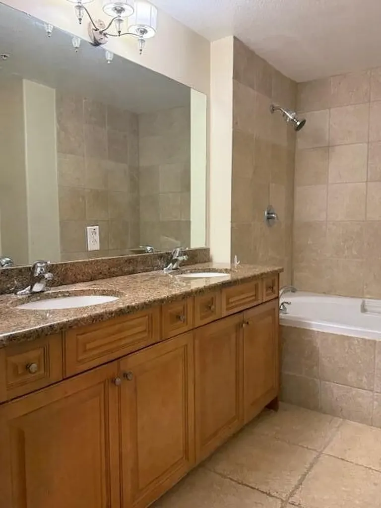 13131 Bella Casa Circle Fort Myers FL 33966