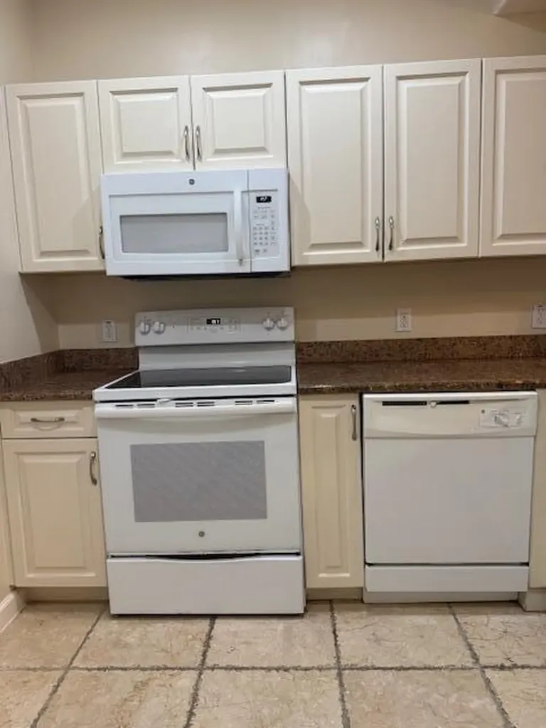 13131 Bella Casa Circle Fort Myers FL 33966