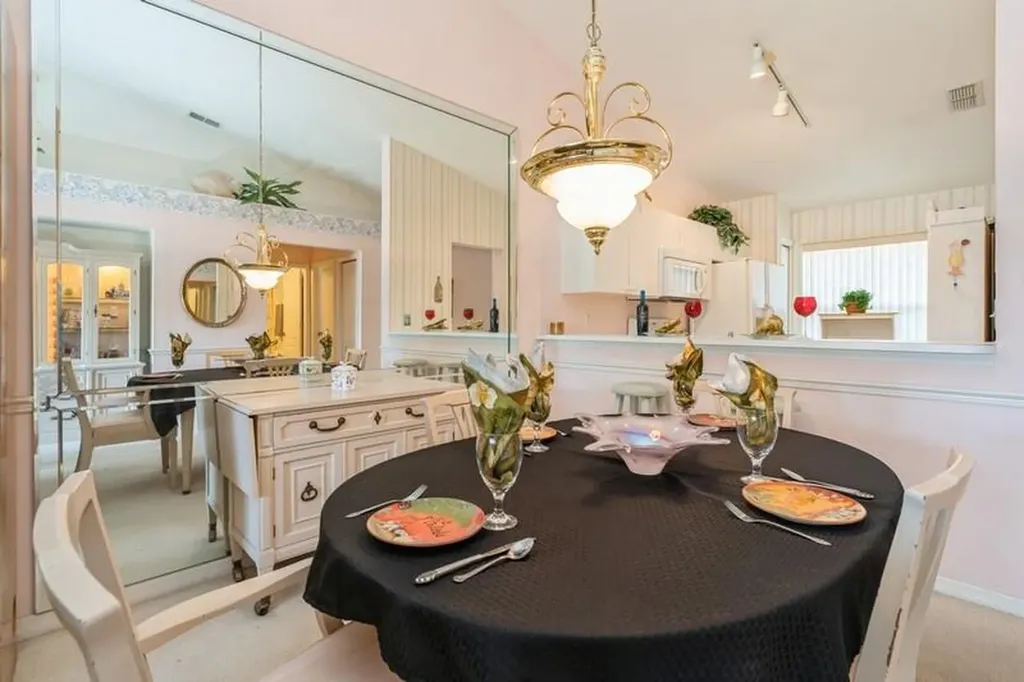 1336 Mainsail Naples FL 34114
