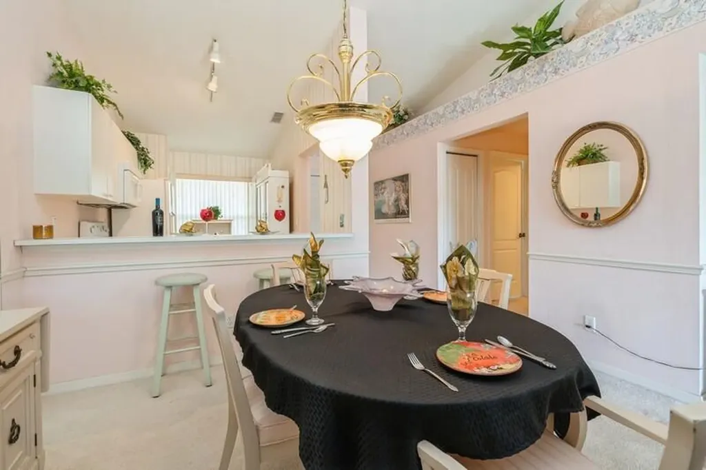 1336 Mainsail Naples FL 34114