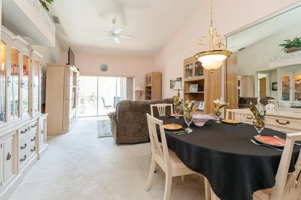 1336 Mainsail Naples FL 34114