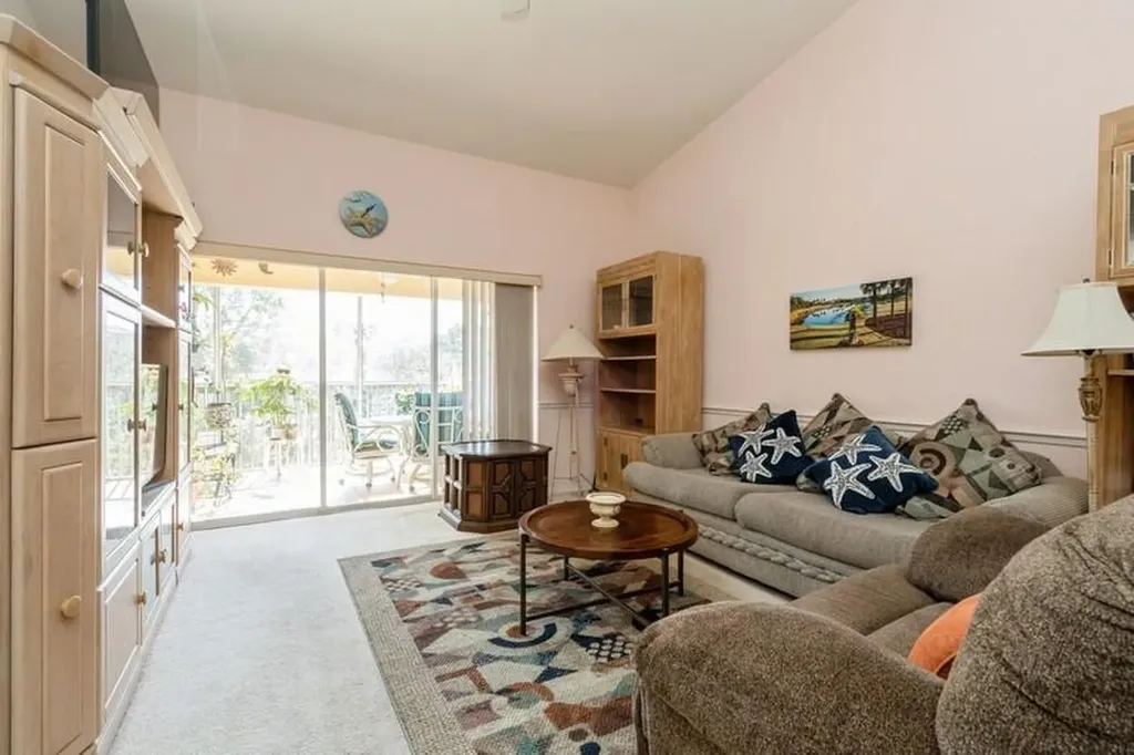 1336 Mainsail Naples FL 34114