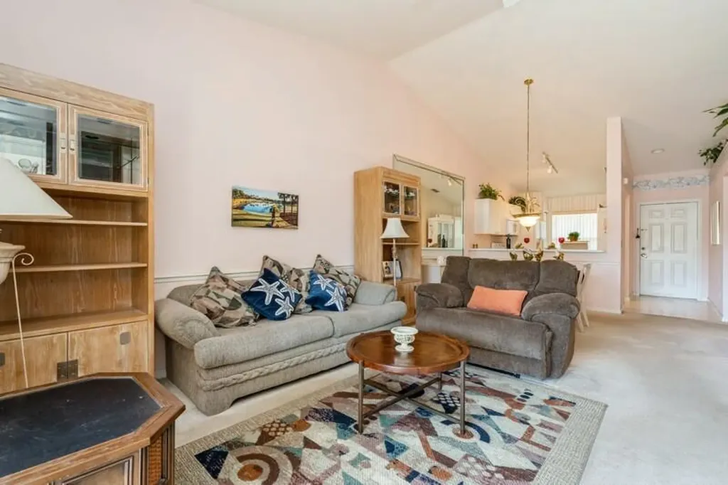 1336 Mainsail Naples FL 34114