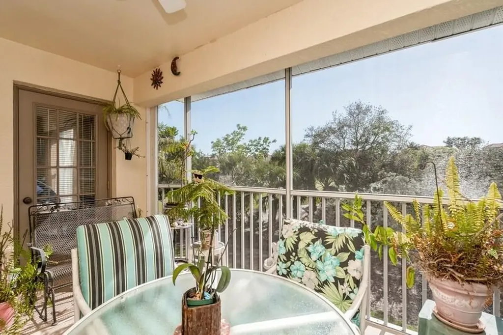 1336 Mainsail Naples FL 34114