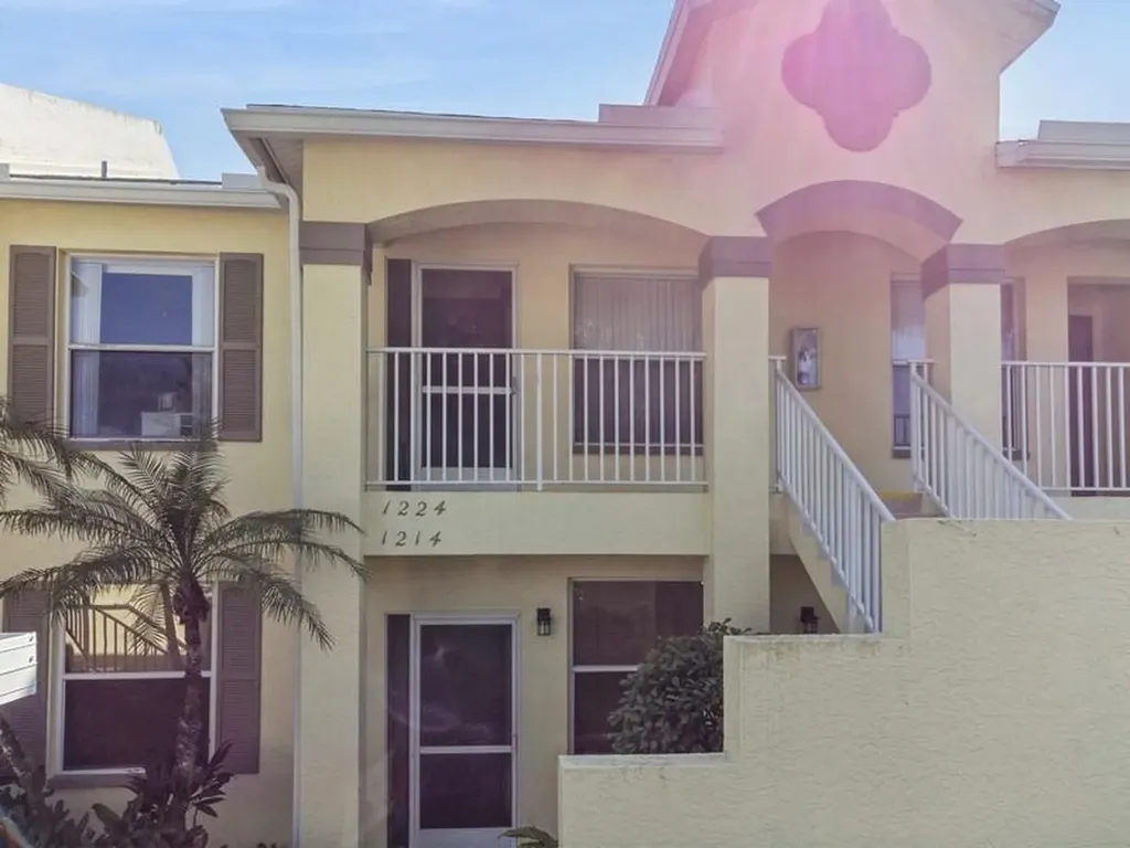 1336 Mainsail Naples FL 34114
