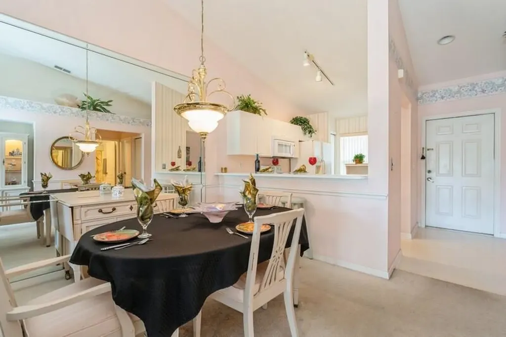 1336 Mainsail Naples FL 34114