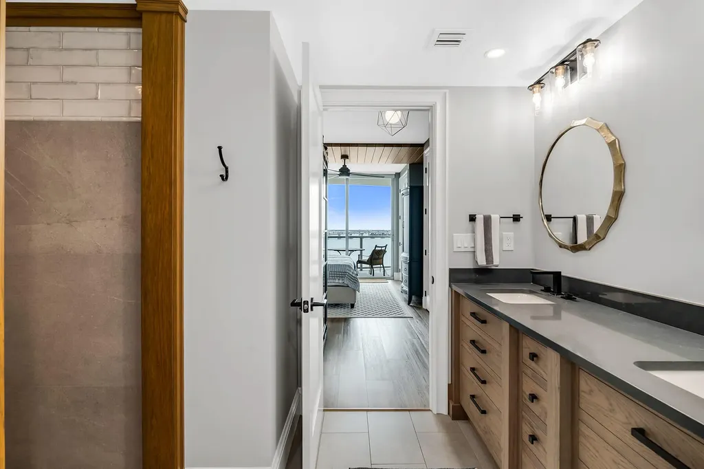 3000 Oasis Grand Boulevard Fort Myers FL 33916