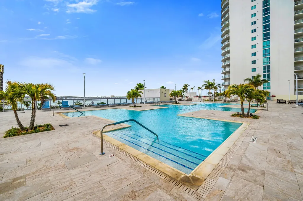 3000 Oasis Grand Boulevard Fort Myers FL 33916