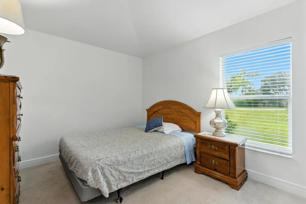 176 Venus Cay Naples FL 34114