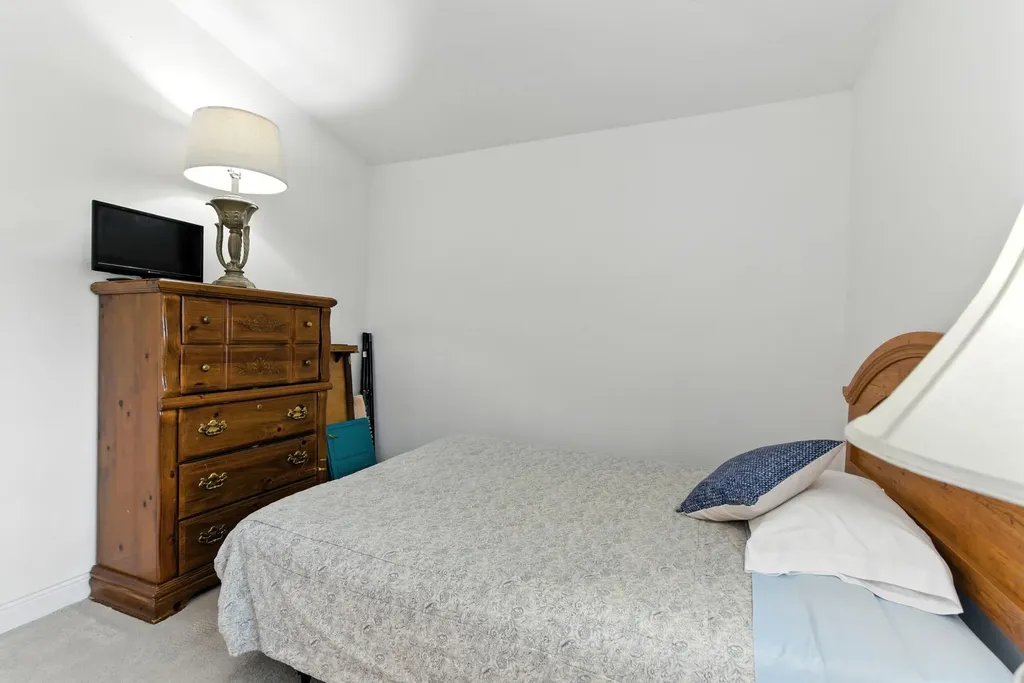 176 Venus Cay Naples FL 34114