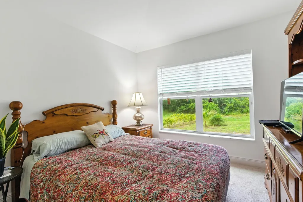 176 Venus Cay Naples FL 34114