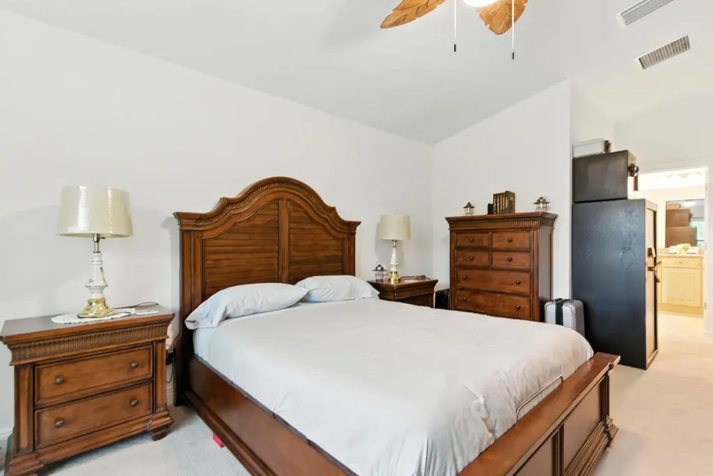 176 Venus Cay Naples FL 34114