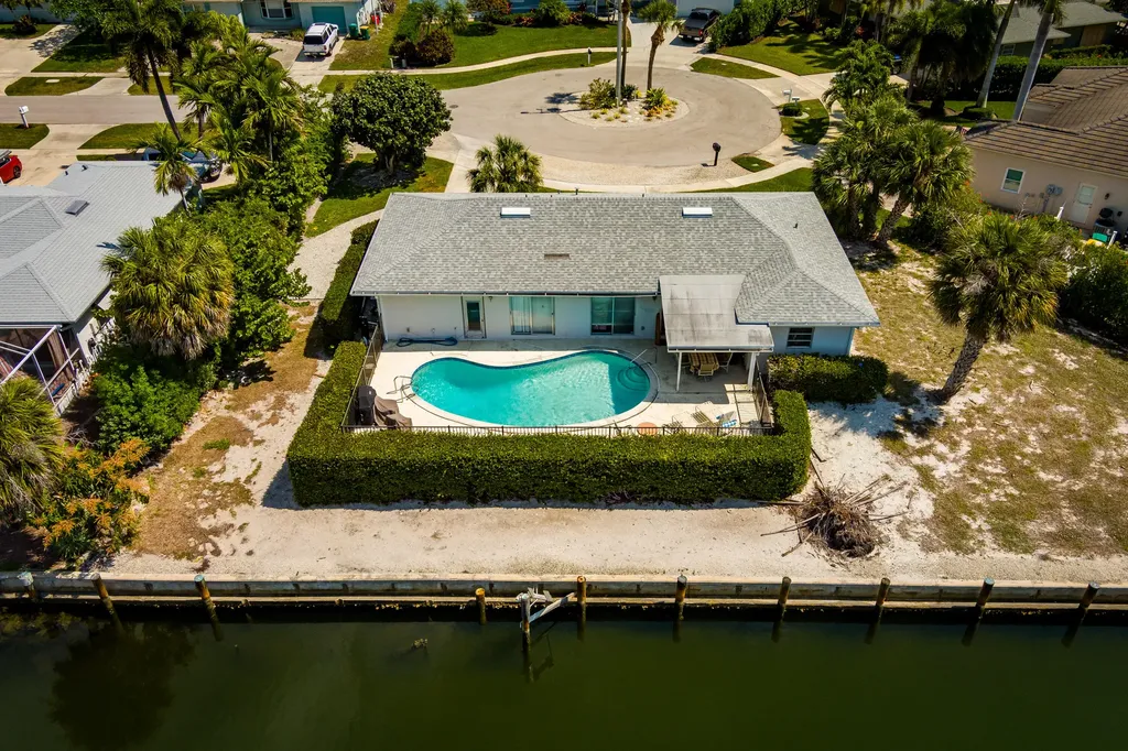 756 Apple Court Marco Island FL 34145