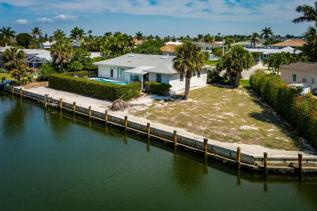 756 Apple Court Marco Island FL 34145