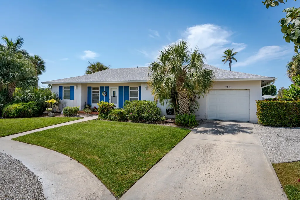 756 Apple Court Marco Island FL 34145