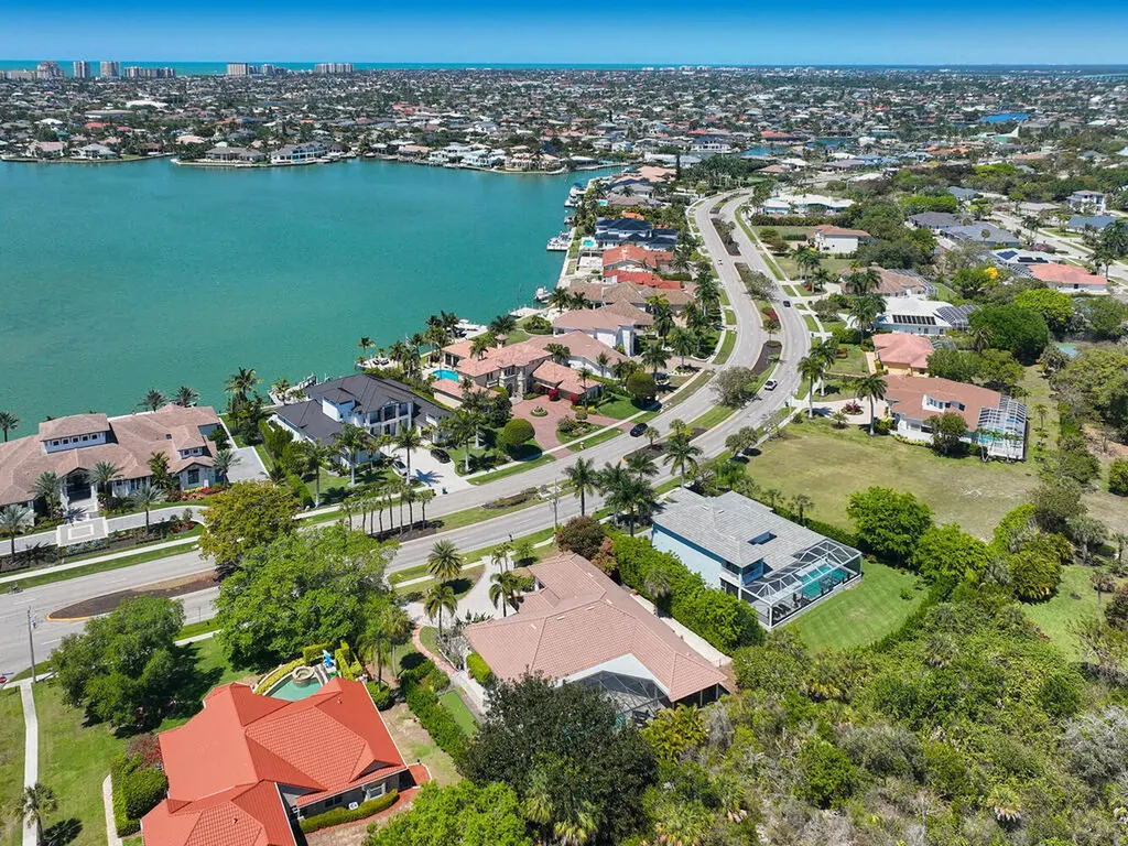 681 S Barfield Marco Island FL 34145