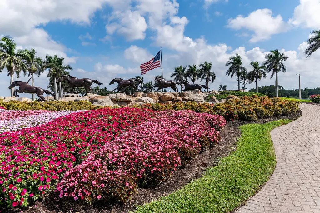 6806 Bent Grass Drive Naples FL 34113