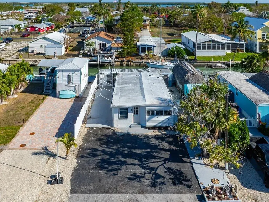 657 E Palm Avenue Goodland FL 34140