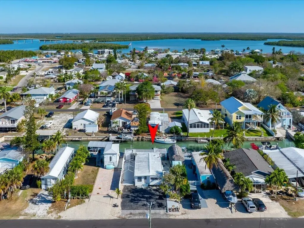 657 E Palm Avenue Goodland FL 34140