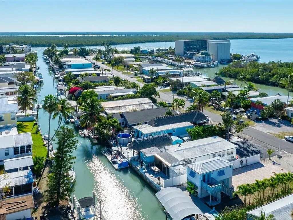 657 E Palm Avenue Goodland FL 34140