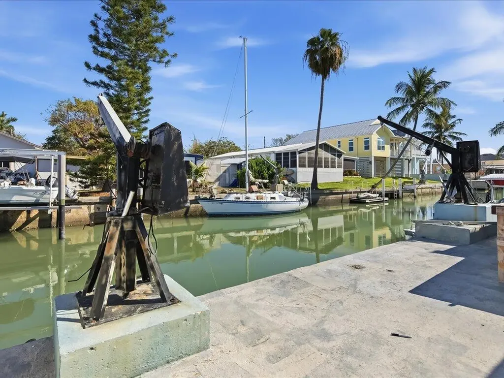 657 E Palm Avenue Goodland FL 34140