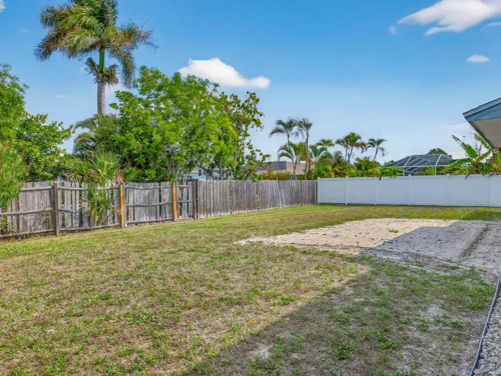 1256 Bluebird Avenue Marco Island FL 34145