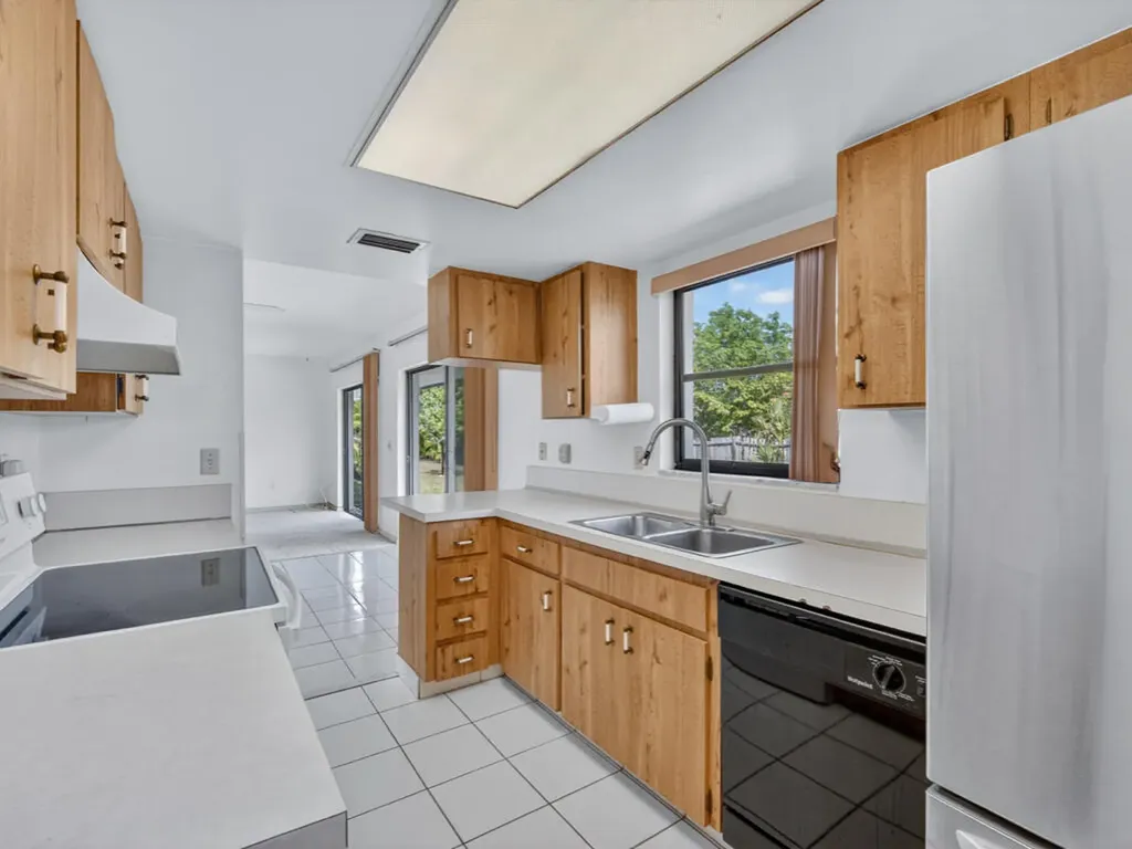 1256 Bluebird Avenue Marco Island FL 34145