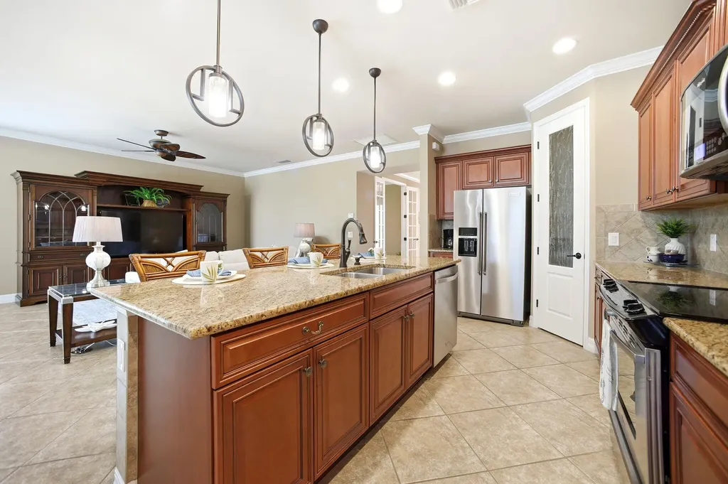 8481 Benelli Court Naples FL 34114