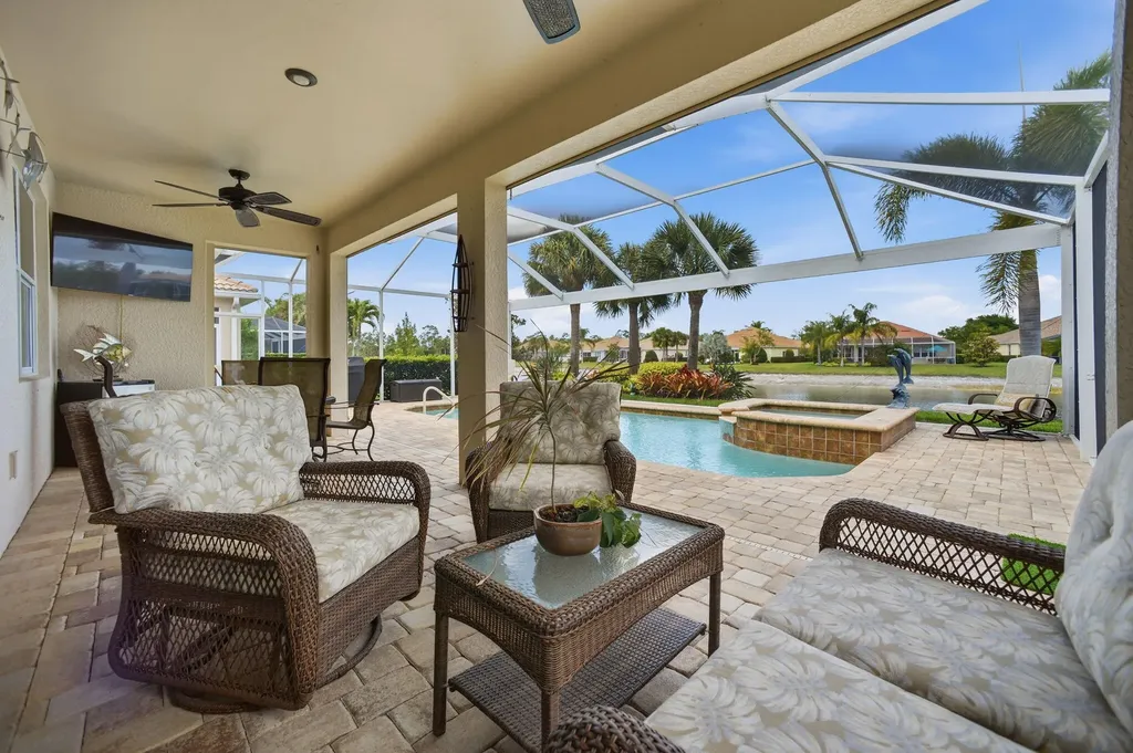8481 Benelli Court Naples FL 34114