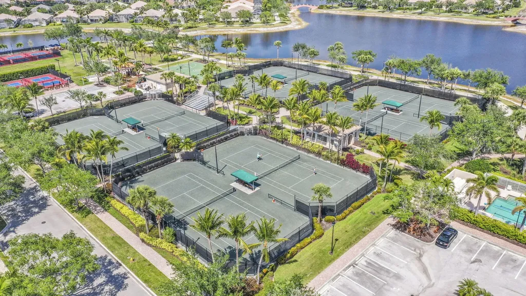 8481 Benelli Court Naples FL 34114