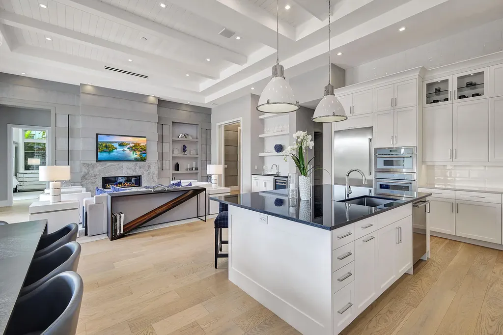 3208 Kumamoto Lane Naples FL 34114