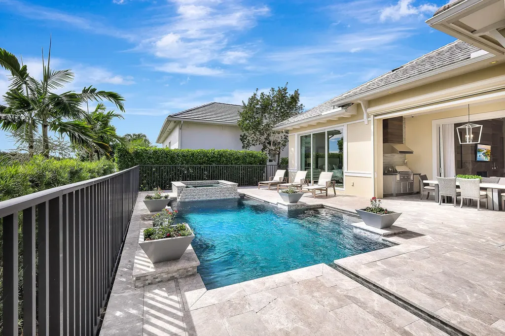 3208 Kumamoto Lane Naples FL 34114