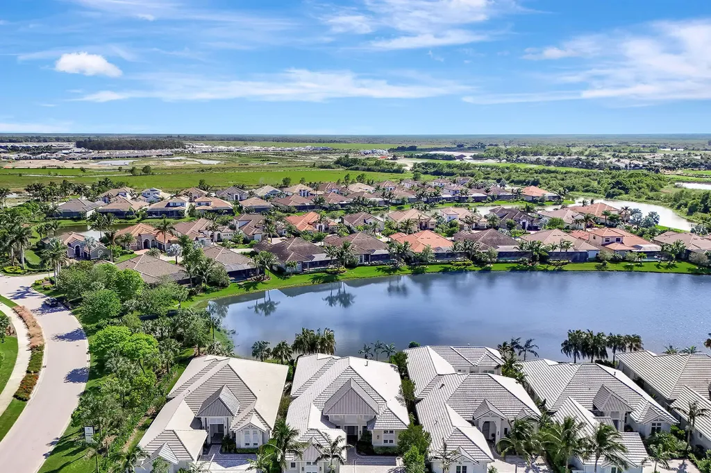 3208 Kumamoto Lane Naples FL 34114
