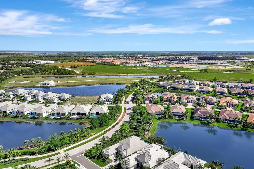 3208 Kumamoto Lane Naples FL 34114