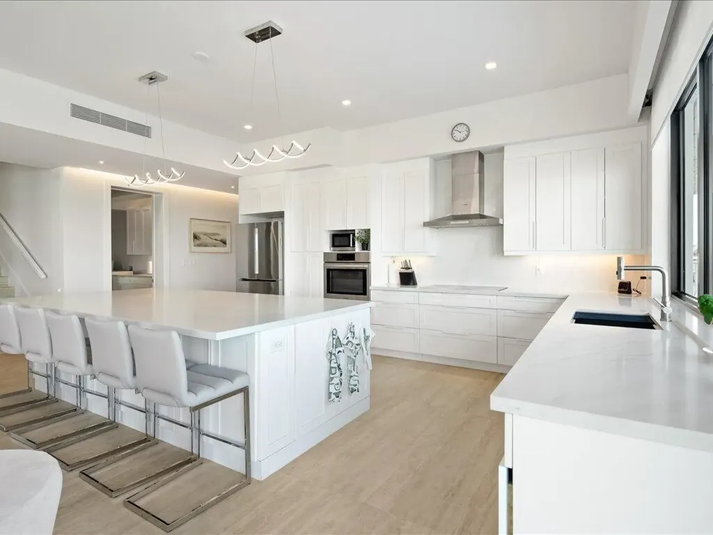 1798 Wavecrest Court Marco Island FL 34145