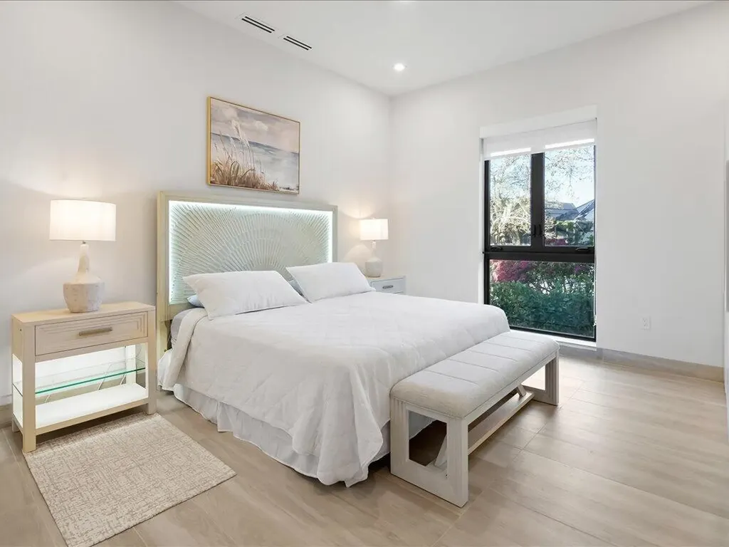 1798 Wavecrest Court Marco Island FL 34145