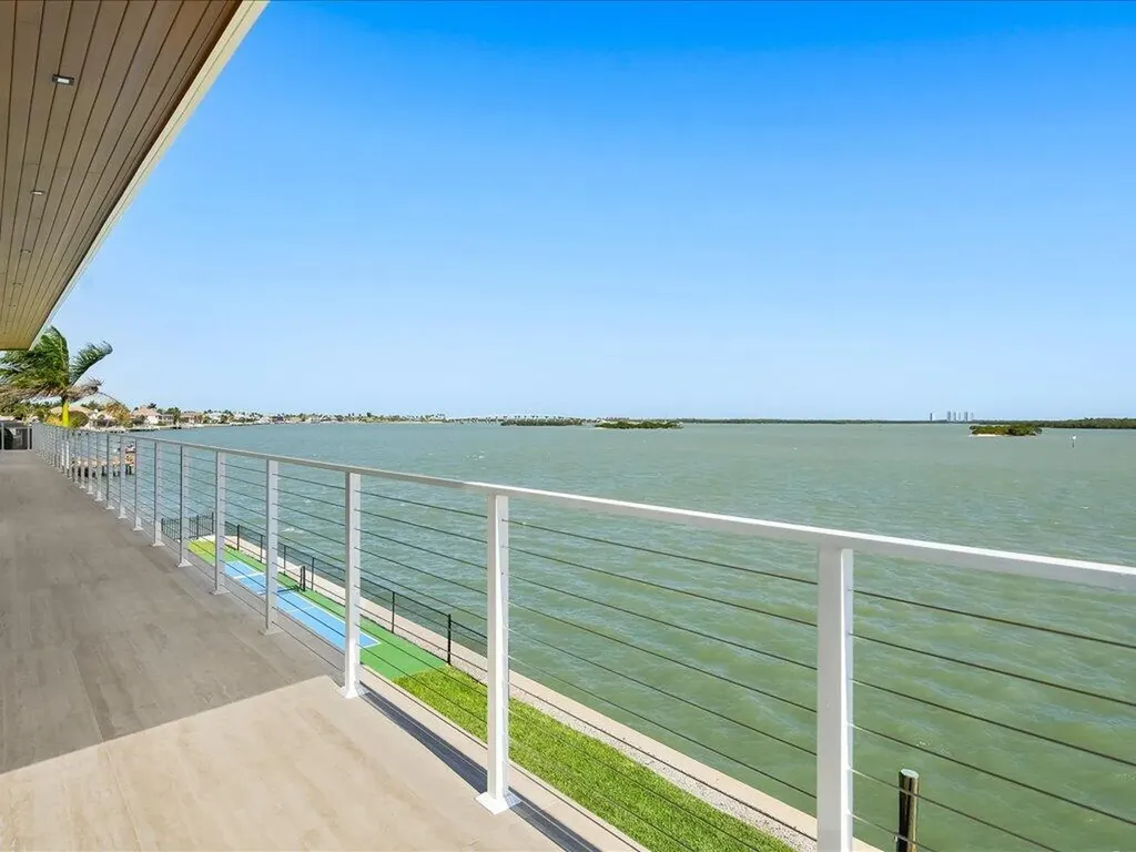 1798 Wavecrest Court Marco Island FL 34145